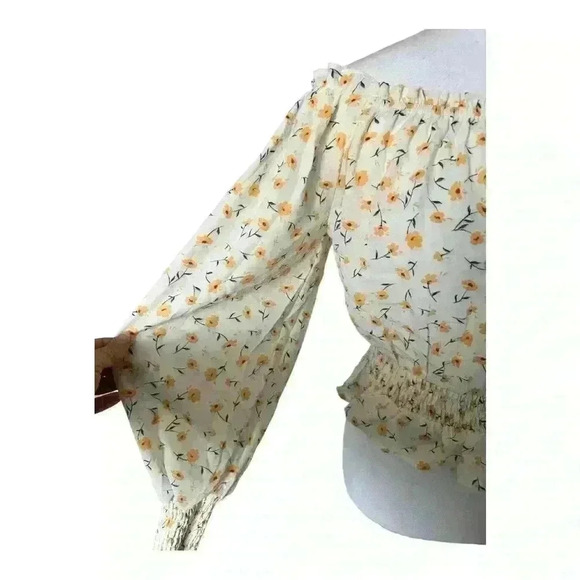 Helen Owens x Aqua NWT Off The Shoulder Smocked Cottagecore Blouse S - Picture 4 of 8